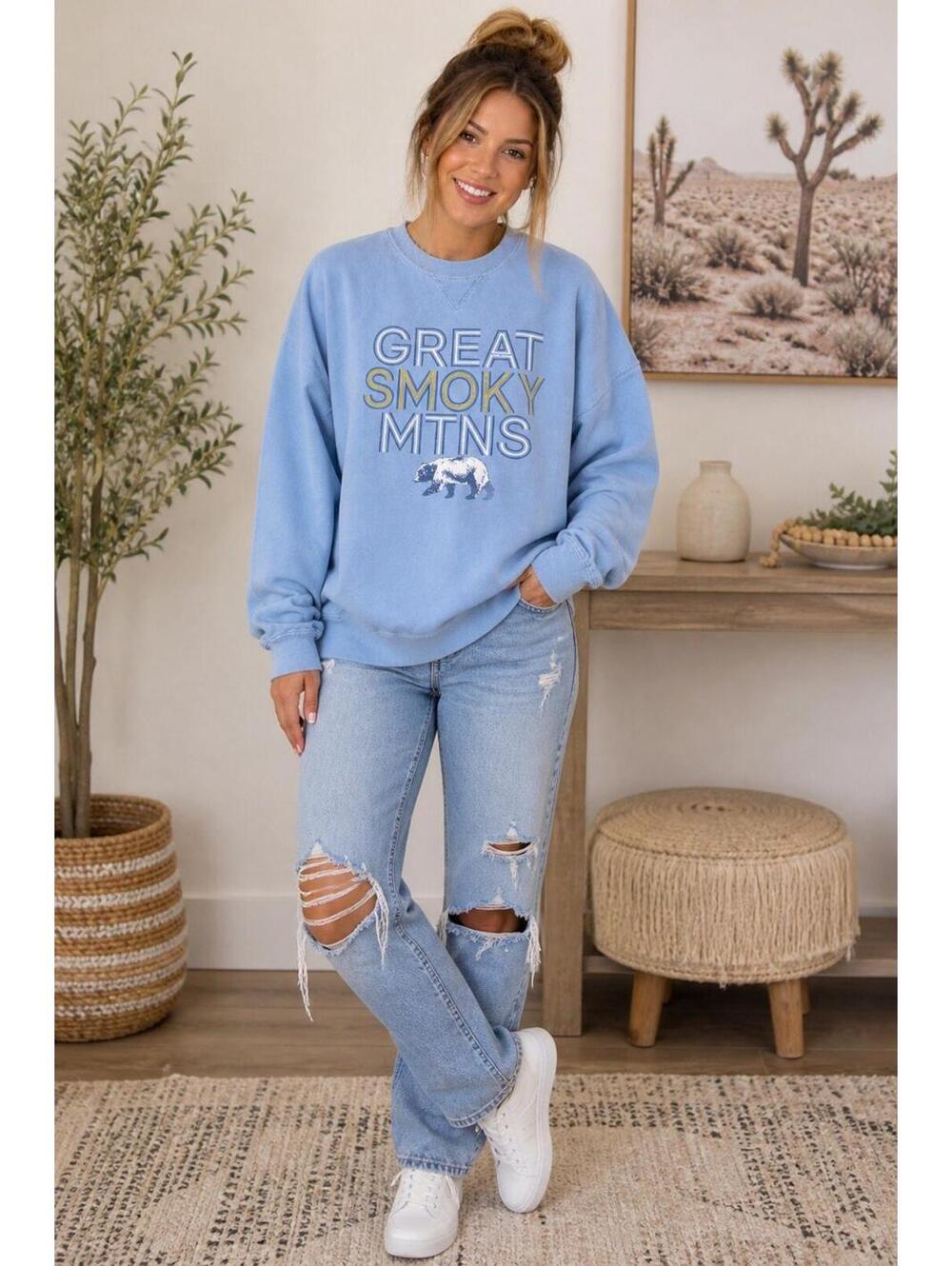 Great Smoky Mountains Sweatshirt Womens L Blue Bear Graphic Comfort Wash